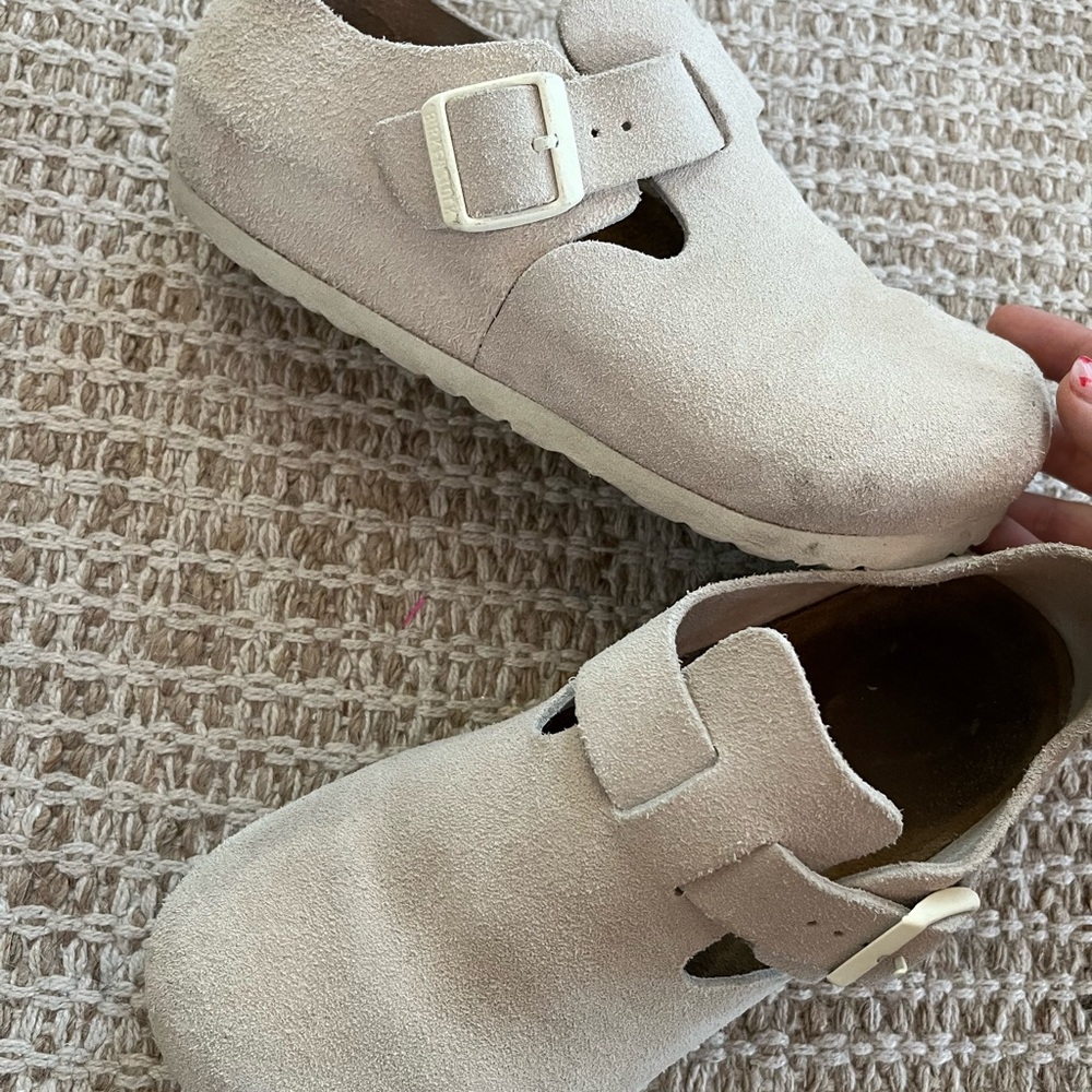Birkenstock Cream Suede Buckle Mules